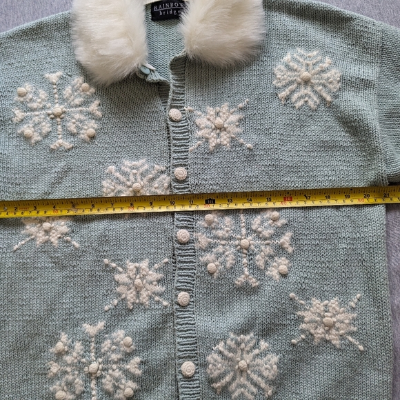 Vintage Teal Snowflake Cardigan - Picture 7 of 8